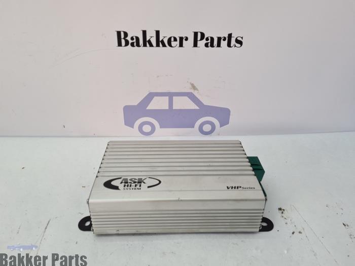 Radio versterker van een Ferrari F430, Auto-onderdelen, Elektronica en Kabels, Ferrari, Gebruikt, 3 maanden garantie