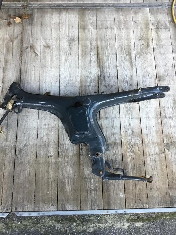 Honda ss50 kaders , tanken en papieren, Fietsen en Brommers, Brommeronderdelen | Oldtimers, Gebruikt, Frame, Ophalen of Verzenden