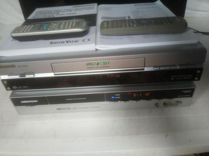 Kopieer duo Panasonic VHS + Medion DVD/HDD recorder, Audio, Tv en Foto, DVD spelers, Zo goed als nieuw, Dvd-recorder, Panasonic