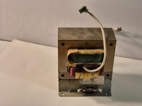 Transformator van een microgolfoven, Hobby en Vrije tijd, Elektronica-componenten, Gebruikt, Ophalen