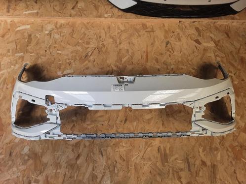 BUMPER VOOR Volkswagen Golf VIII (CD1) (5H0807221D), Auto-onderdelen, Carrosserie, Bumper, Volkswagen, Voor, Gebruikt