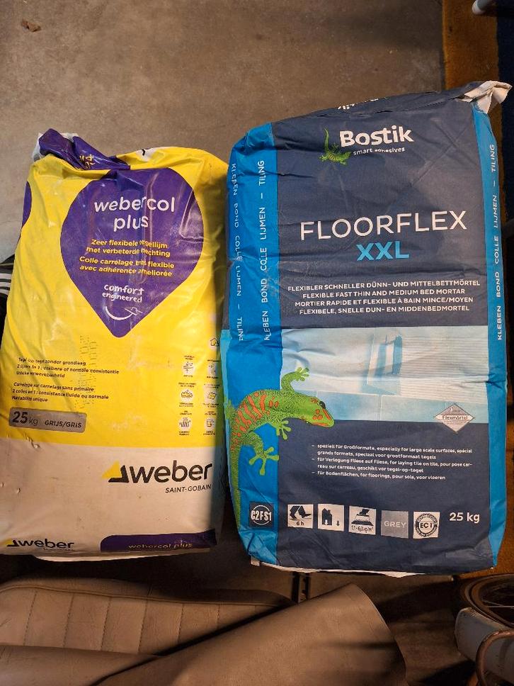 Flex tegellijm Bostik 5X en Weber 3X, Bricolage & Construction, Dalles & Carrelages, Enlèvement