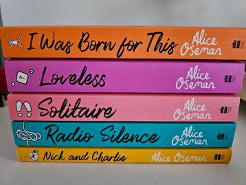 Alice Oseman Engelstalige boeken beschikbaar voor biedingen