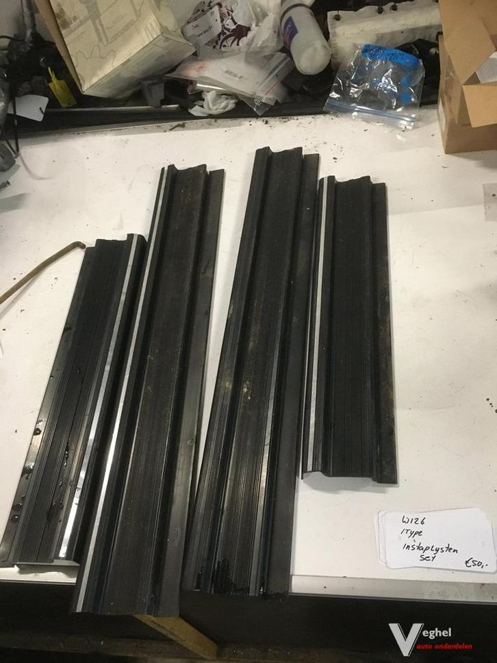 Mercedes W126 1 Type 1982 Instaplijsten set van 4 (Locatie M, Auto-onderdelen, Carrosserie, Gebruikt, Ophalen of Verzenden