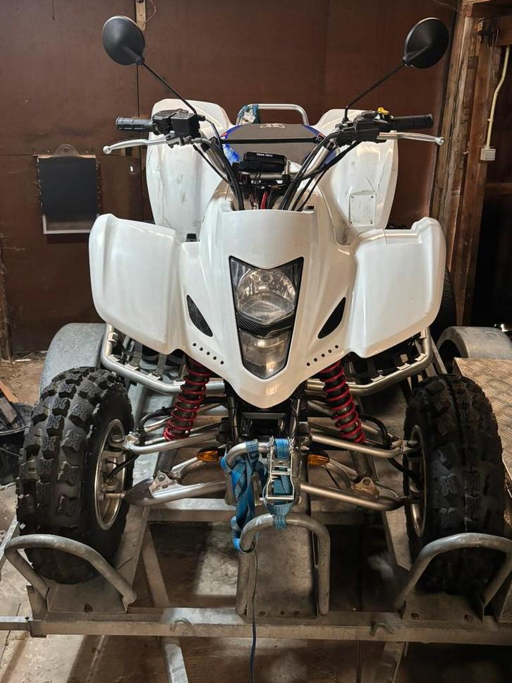 Quad Suzuki LTZ 400 Homologué route & prêt à immatriculer, Motoren, Quads en Trikes, 12 t/m 35 kW, 1 cilinder, Ophalen
