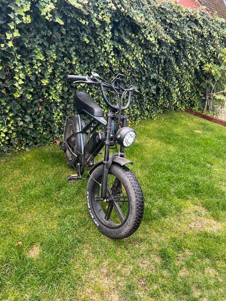 Fatbike, Fietsen en Brommers, Brommerhelmen, Zo goed als nieuw, Ophalen