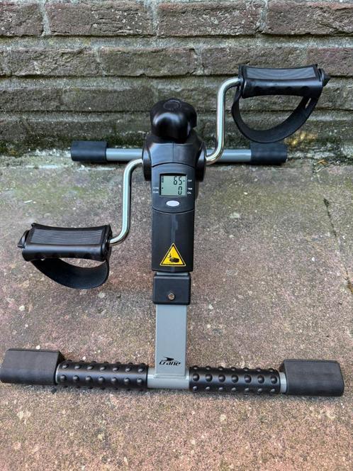 Pédalier d’appartement, Sport en Fitness, Fitnessapparatuur, Zo goed als nieuw, Hometrainer, Armen, Benen, Metaal, Ophalen