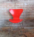 GEZOCHT - Fritz Hansen vlinderstoel ROOD, Huis en Inrichting, Stoelen, Ophalen of Verzenden, Zo goed als nieuw, Rood, Eén