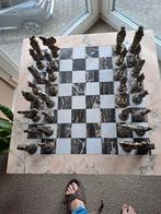 Vintage decoratief schaakspel op voet-messing & brons, Antiek en Kunst, Ophalen
