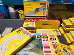 FALLER CIRCUIT SLOTCAR AUTO AMS AURORA RAILS EN LOT + box, Autres marques, 1:50 ou moins, Enlèvement ou Envoi, Comme neuf