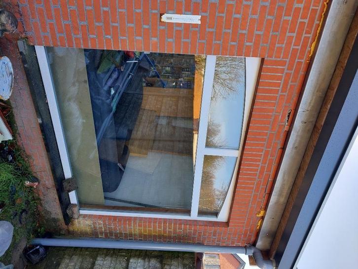 pvc ramen snel beschikbaar en 1 deur, Doe-het-zelf en Bouw, Raamkozijnen en Schuifdeuren, Gebruikt, Raamkozijn, Kunststof, Inclusief glas