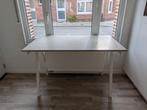 Bureau op metalen poten, Ophalen, Zo goed als nieuw, Bureau