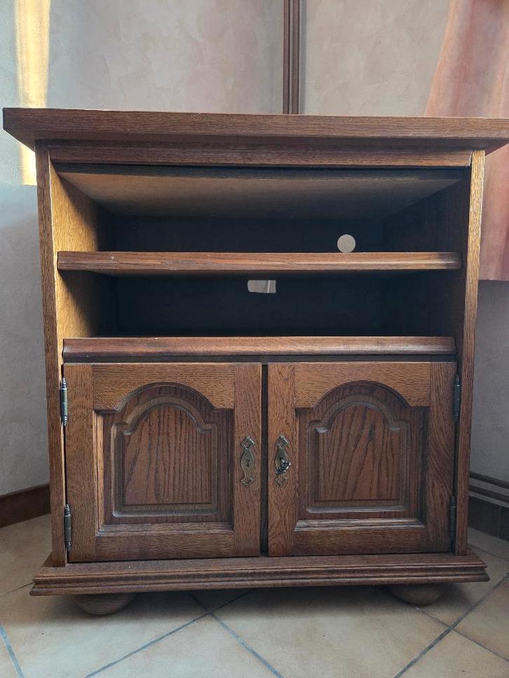 Meuble bas TV ou autre utilité, Maison & Meubles, Armoires | Mobilier de télévision, Utilisé, Moins de 100 cm, 50 à 100 cm, 25 à 50 cm