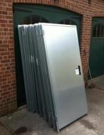 industriedeur metaal geïsoleerd, Doe-het-zelf en Bouw, Ophalen, Gebruikt, Kunststof