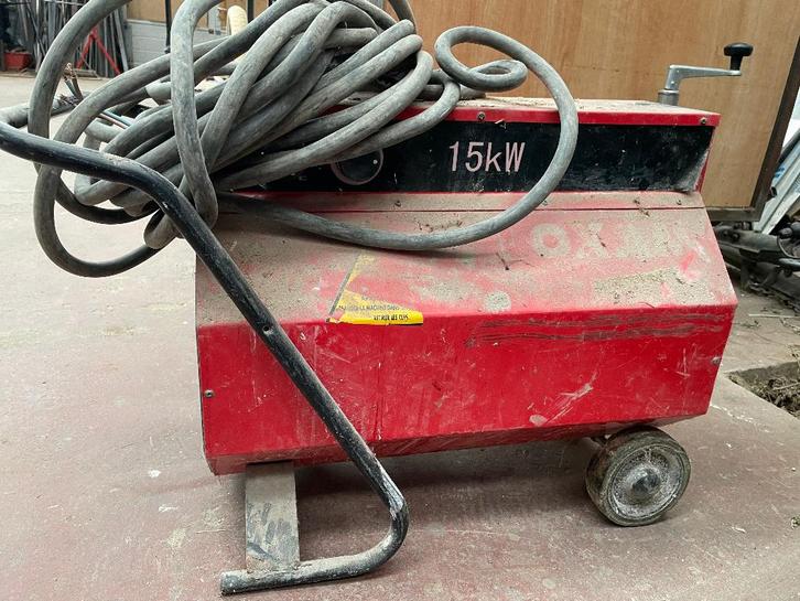 Pompe à chaleur Loxam (15 watts), Bricolage & Construction, Outillage | Autres Machines, Utilisé, Enlèvement