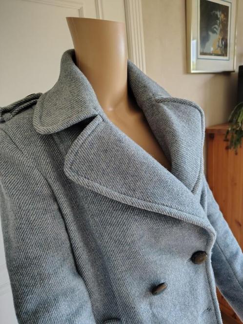 Jas van sisley, Kleding | Dames, Jassen | Zomer, Zo goed als nieuw, Maat 36 (S), Grijs, Verzenden
