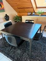 Zwarte tafel en 4 sterke stoelen., Huis en Inrichting, Tafels | Eettafels, Ophalen, Gebruikt
