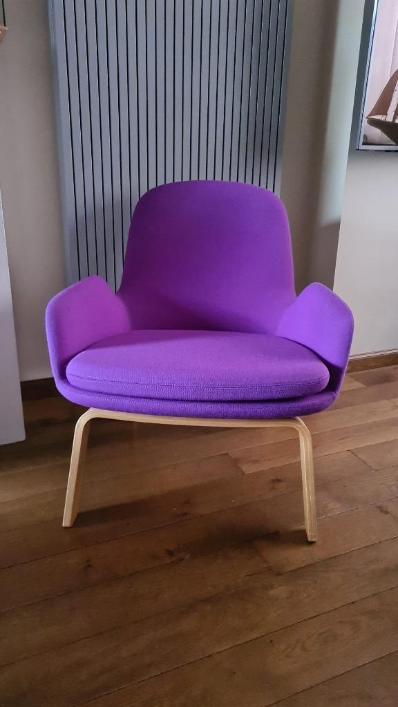 Normann Copenhagen Era Lounge Chair low, Simon Legald, Huis en Inrichting, Zetels | Zetels, Nieuw, Eenpersoons, Hout, Stof, Ophalen