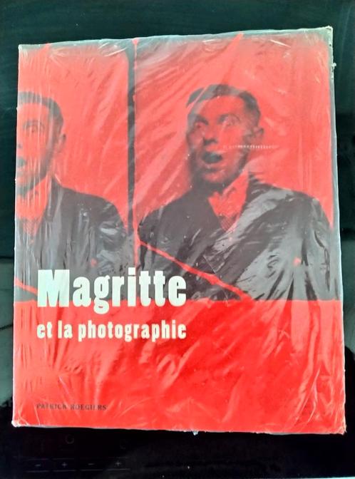MAGRITTE, Antiek en Kunst, Antiek | Boeken en Manuscripten, Ophalen of Verzenden