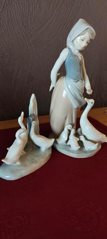 porcelaine Nao Lladro fille aux oies + figurine 3 oies, Enlèvement ou Envoi