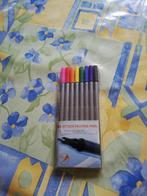Pochette de 8 stylos-feutres fins. Neufs., Hobby & Loisirs créatifs, Enlèvement ou Envoi, Comme neuf
