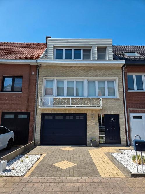Instapklare gerenoveerde woning te Hoevenen, Immo, Huizen en Appartementen te koop, Antwerpen (stad), tot 200 m², Tussenwoning