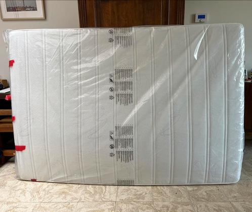 Matras 2 personen (140cm) zo goed als nieuw (nieuw 300 euro), Maison & Meubles, Chambre à coucher | Matelas & Sommiers, Comme neuf