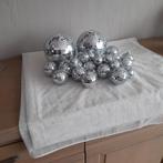 Lot van 28 kerstballen disco  ( allerlei), Ophalen