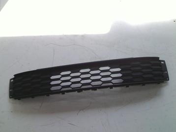 GRILLE Skoda Fabia III (NJ3) (01-2014/06-2021) beschikbaar voor biedingen