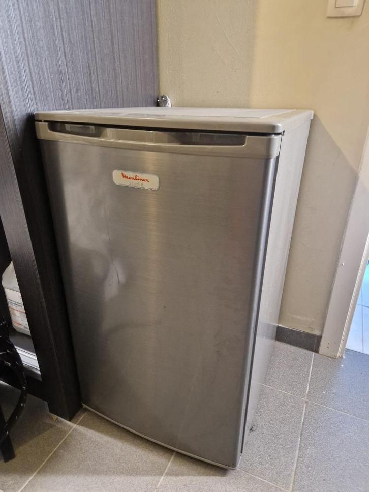 FRIGO de table avec congélateur - MOULINEX - Bon état, Elektronische apparatuur, Koelkasten en IJskasten, Zo goed als nieuw, Met vriesvak
