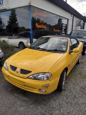 Renault Megane cabriolet '99 version anglaise. Disposition/p