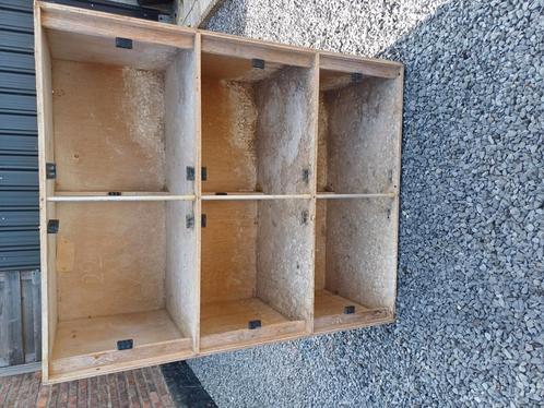 Houten duiven kweek kast, Dieren en Toebehoren, Vogels | Hokken en Kooien, Gebruikt, Overige typen, Hout, Ophalen