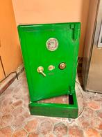 Lips kluis antiek., Ophalen, Gebruikt