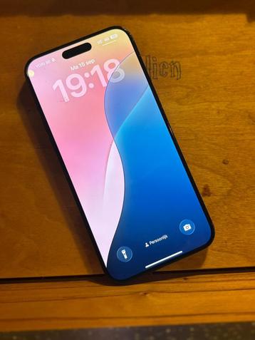 Iphone 15 Pro max - Januari 2025. beschikbaar voor biedingen