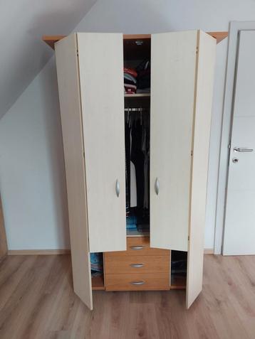 Kinder slaapkamer in zeer goede staat!  beschikbaar voor biedingen