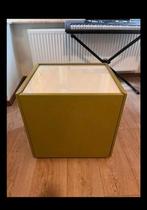 A vendre deux magnifiques tables de nuit, Ophalen, Zo goed als nieuw