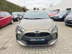 Toyota Yaris 1.5i VVT-i Hybrid E-CVT * 2 JAAR GARANTIE * !, Auto's, 4 deurs, Stof, Gebruikt, Bedrijf