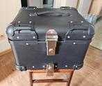 top case universelle alu noir 45L, Motoren, Accessoires | Koffers en Tassen, Ophalen, Zo goed als nieuw