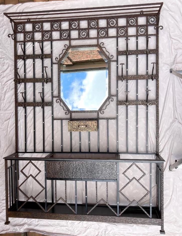 Grand Vestiaire Art-deco koloniale stijl uit 1933 massief st, Antiek en Kunst, Antiek | Meubels | Kasten, Ophalen