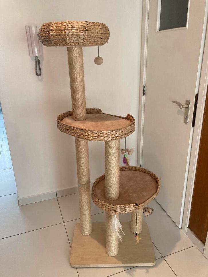 Arbre à chat griffoir - katten krabpaal, Dieren en Toebehoren, Krabmeubelen, Zo goed als nieuw, Krabpaal, Ophalen
