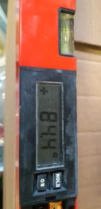 Digitale hoekmeter, Doe-het-zelf en Bouw, Meetapparatuur, Ophalen, Zo goed als nieuw, Afstand