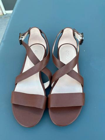 Sandalen Ecco beschikbaar voor biedingen