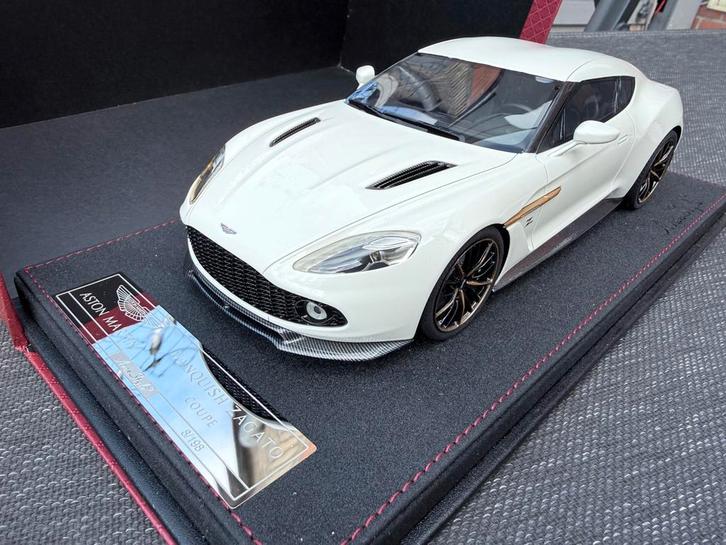 ASTON MARTIN VANQUISH ZAGATO 2017 FRONTIART WHITE AS020-104, Hobby en Vrije tijd, Modelauto's | 1:18, Gebruikt, Auto, Autoart