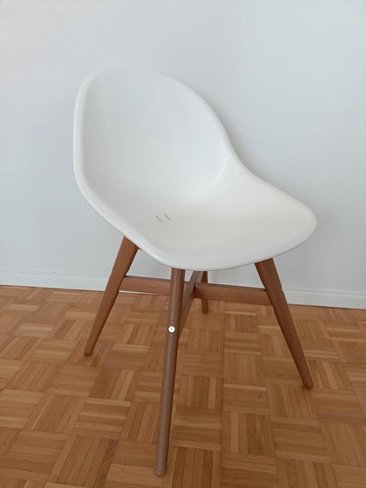 Chaise design scandinave Ikea – excellent état, Huis en Inrichting, Stoelen, Zo goed als nieuw, Eén, Hout, Wit, Ophalen