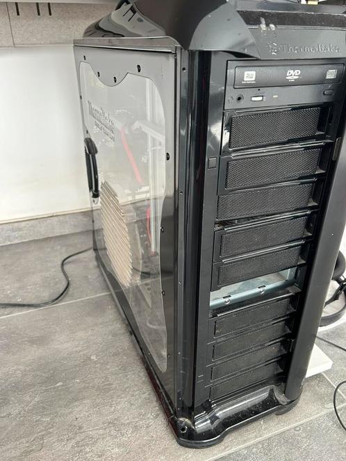Tour thermaltake, Computers en Software, Desktop Pc's, Gebruikt, SSD, Ophalen of Verzenden