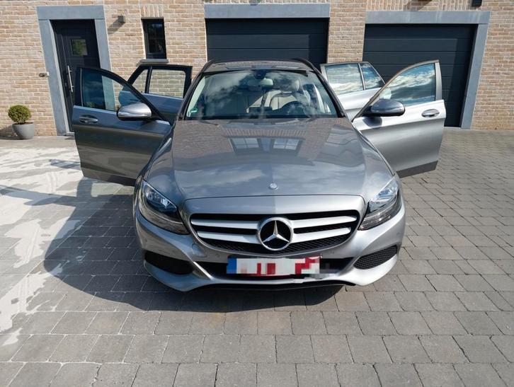 Voici la traduction en néerlandais :

Benz, C200 d,bluetec, Auto's, Mercedes-Benz, Particulier, ABS, Adaptieve lichten, Adaptive Cruise Control