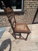 6 antieken stoelen met mooie sculptuur en rieten zitting, Ophalen