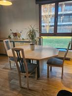 Houten uitschuifbare tafel met 4 stoelen & dressoir in optie, Huis en Inrichting, Tafels | Eettafels, Ophalen, Gebruikt, Overige vormen