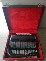 Accordeon Menghini 120 bassen, Musique & Instruments, Accordéons, Autres marques, Avec valise, Comme neuf, Enlèvement