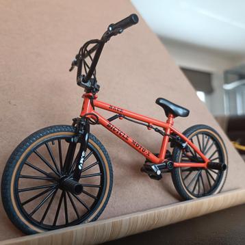 1/10. BMX idéal pour les véhicules RC Crawlers, Enlèvement